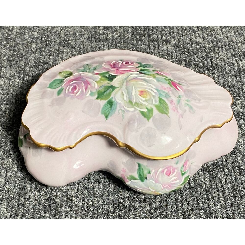 VTG Hand Painted Limoges Porcelain Lidded Trinket Box Pink w/ Floral Design